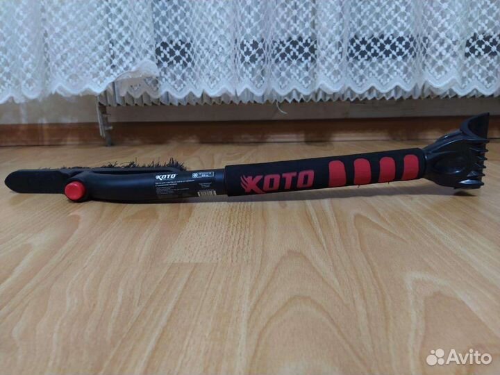 Всесезонная автощетка 