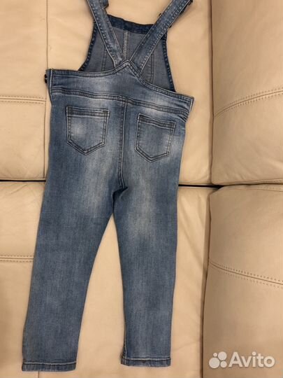 Джинсовый комбинезон для девочки
