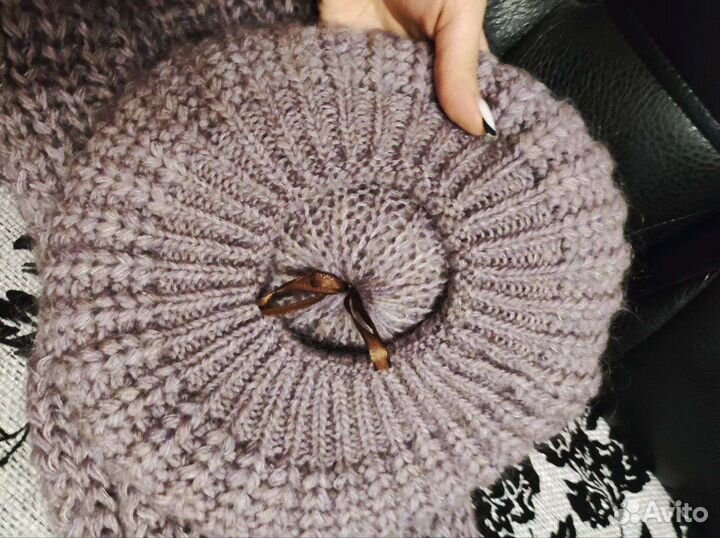 Берет с шарфом