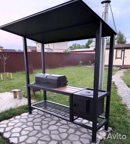 Мангал с крышей