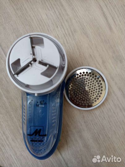 Машинка для удаления катышков