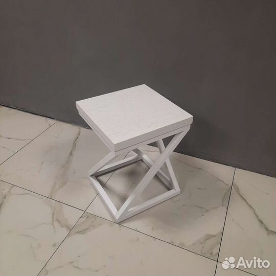 Кофейный столик