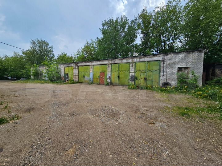 Имущественный комплекс 2133,2 м2 с з/у 46 сот