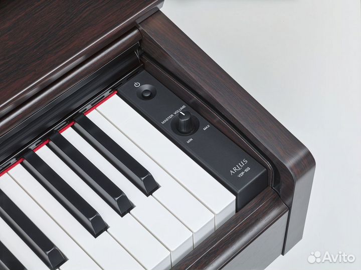 Цифровое пианино Yamaha + Наушники