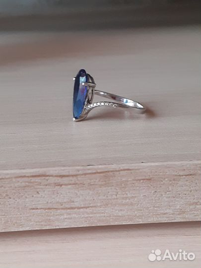 Серебряное кольцо с сапфиром