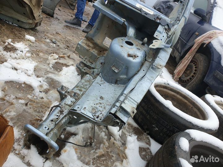 Лонжерон передний левый четверть Ford Focus 2 ff2