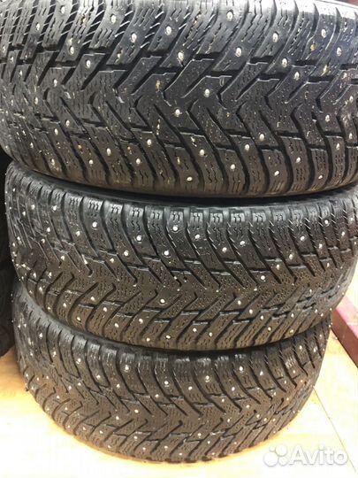 Nokian Tyres Hakkapeliitta 8 215/55 R17