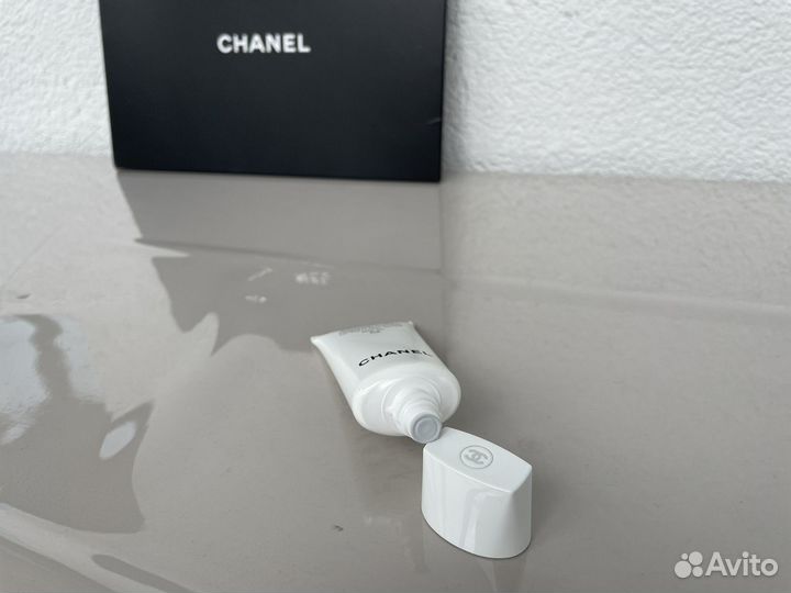 Крем для лица Chanel, солнцезащитный