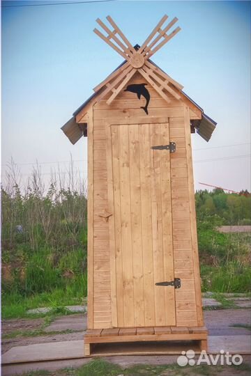 Уличный туалет деревянный SOX555