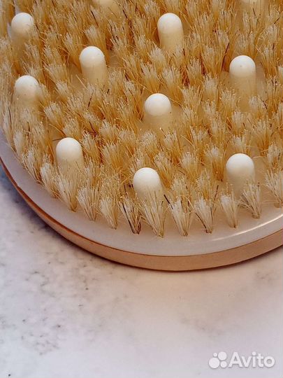 Массажная щетка (антицеллюлитная), сухой массаж