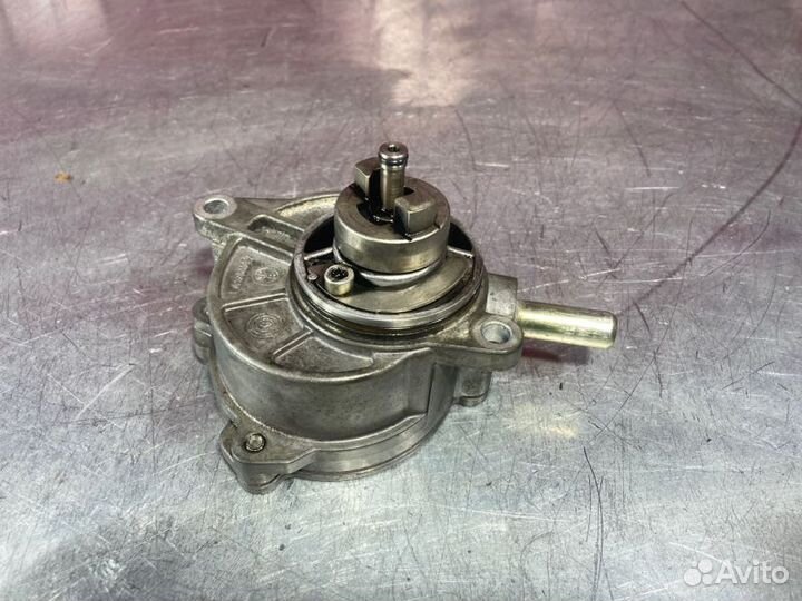 Насос вакуумный Mercedes C-Class W203 OM646 2.2