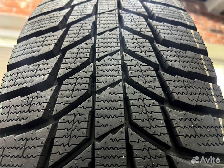 Triangle PL01 225/65 R17 106R