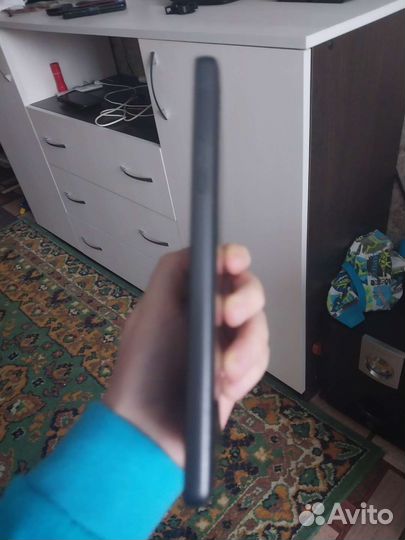 Телефон Sony e5