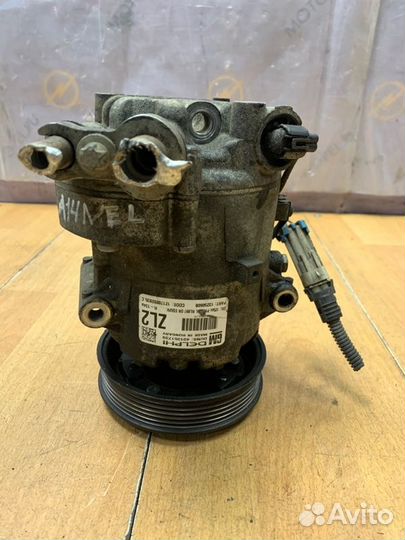 Компрессор кондиционера Opel Meriva B минивэн