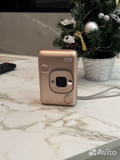 Фотоаппарат instax mini liplay