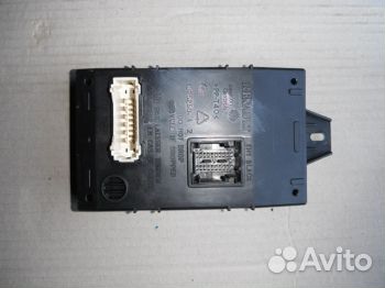 Блок управления Рено Sandero 1