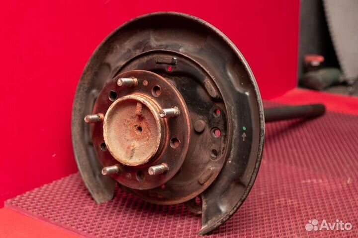 Полуось моста левый Toyota Land Cruiser 200 1VD