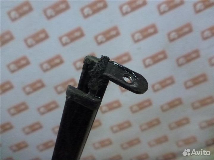 Направляющая стекла задняя правая Lexus Rx400H