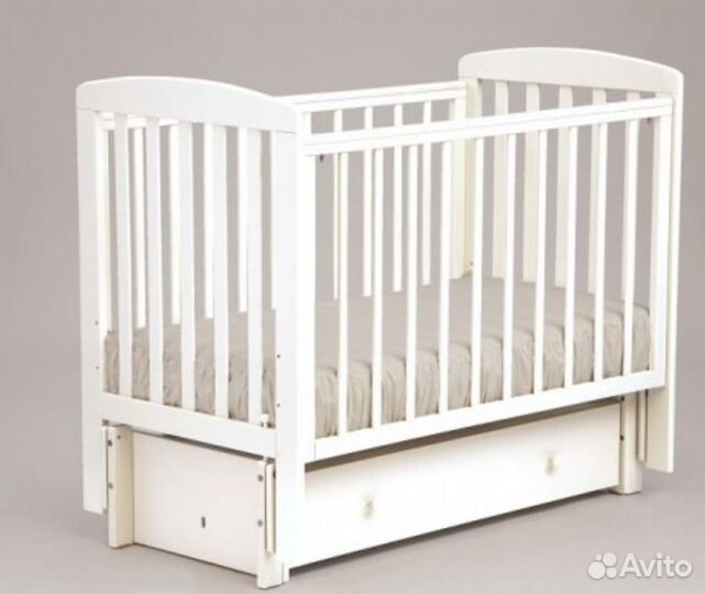 Кровать из бука 