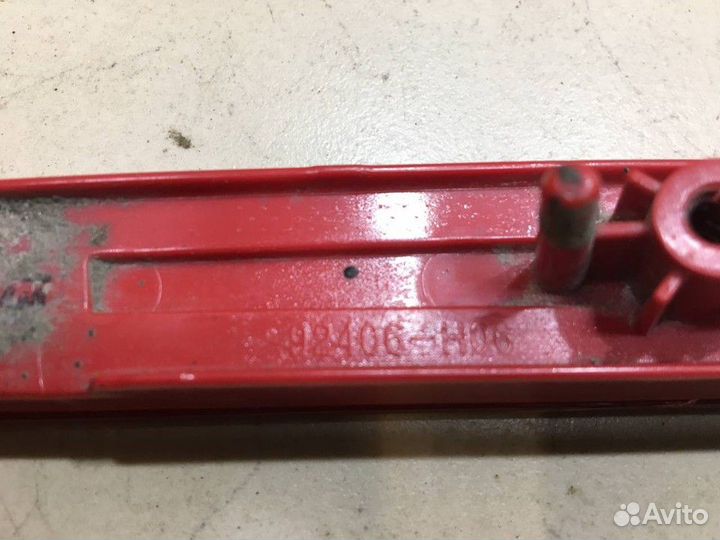 Отражатель в бампер задний правый (после 2020г)