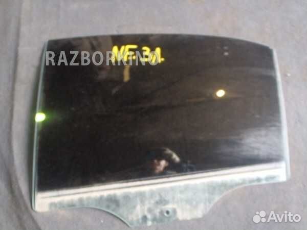 Стекло задней левой двери