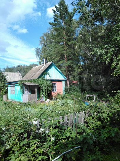 Дача 20 м² на участке 6 сот.