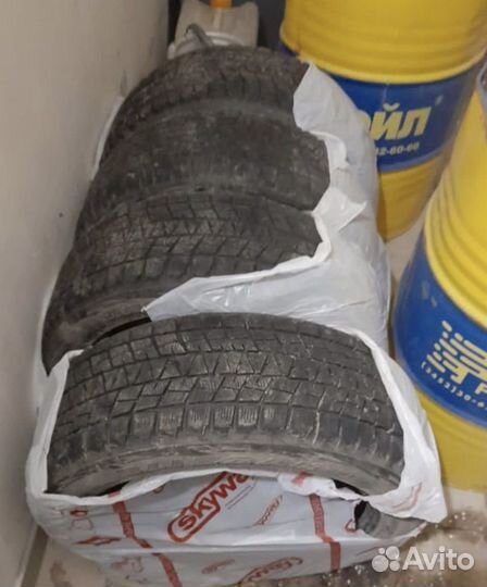 Bridgestone Blizzak DM-V1 235/55 R19