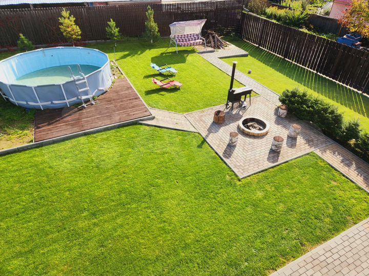 Дом 210 м² на участке 17 сот.