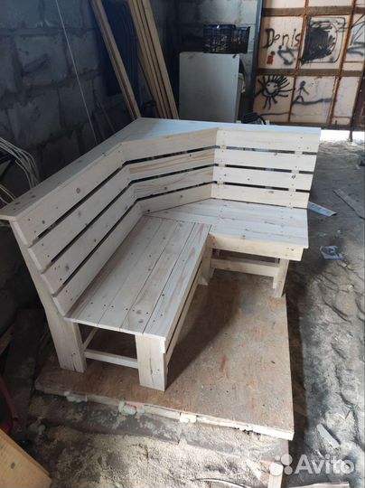 Деревянная мебель