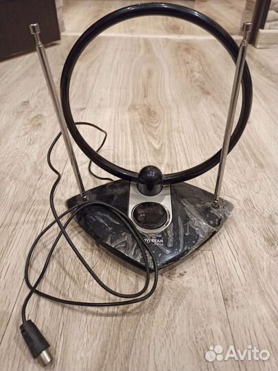 Антенна комнатная