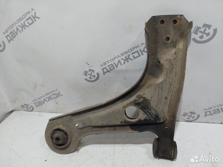 Рычаг подвески передний Chevrolet Lacetti седан