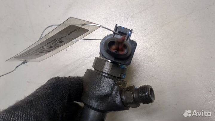 Форсунка топливная Volkswagen Tiguan, 2012