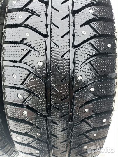 Bridgestone Ice Cruiser 7000S 205/50 R17