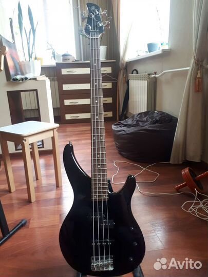 Бас гитара Ямаха trbx 174 black