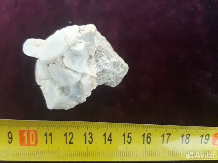 Аметист,Альбит на пироксените,апатит