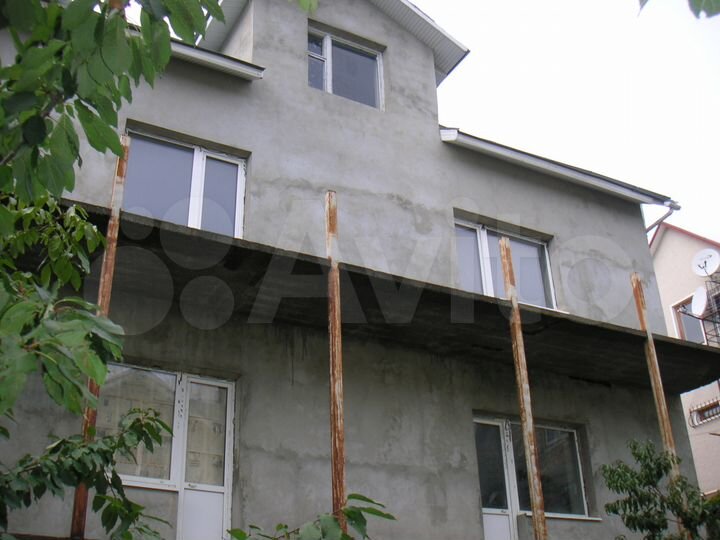 Дом 360 м² на участке 4 сот.