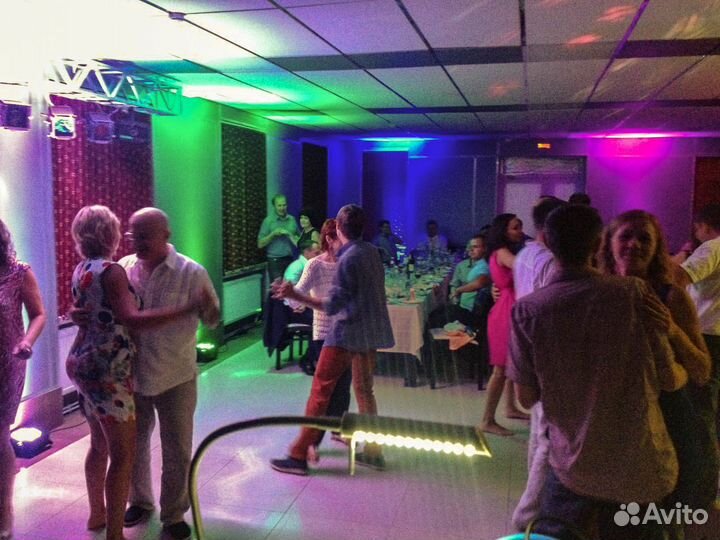 Световой прибор LED PAR 7-12 rgbw