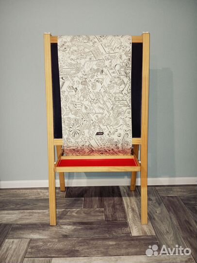 Мольберт для рисования IKEA с рулоном раскраски