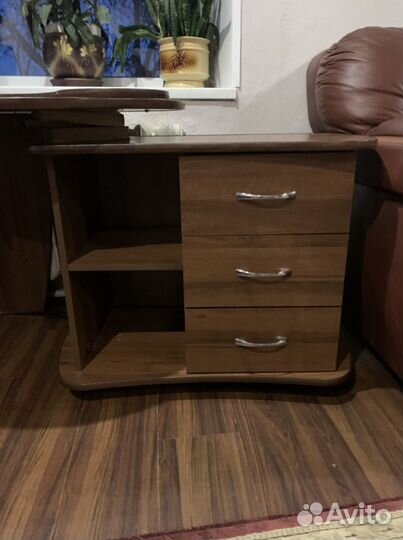 Письменный стол