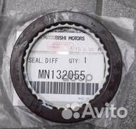 Сальник заднего хвостовика MN132055 mitsubishi