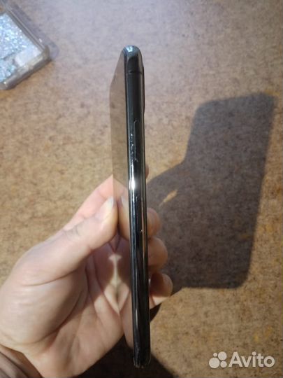 iPhone X, 64 ГБ