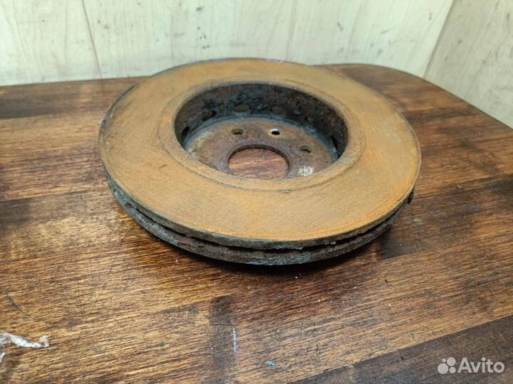 Диск передний правый Kia Spectra Диск тормозной