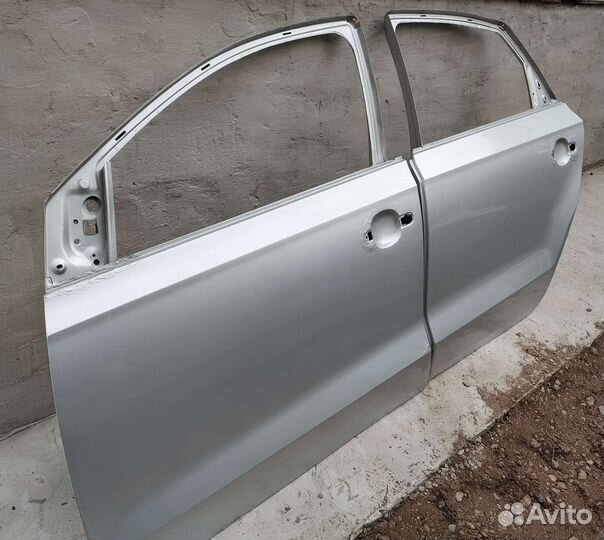 Двери на Volkswagen polo седан
