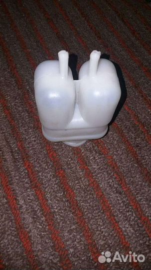 Бачок тормозной жидкости для автомобиля Ока