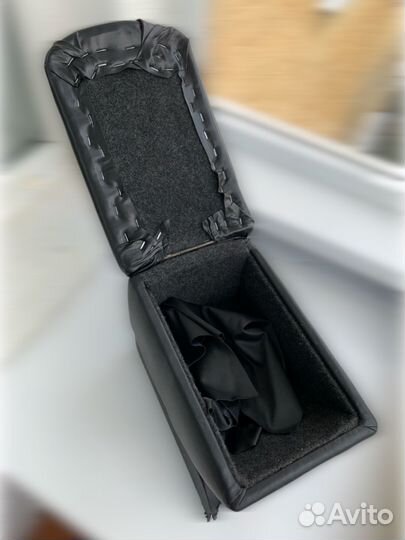 Бордачок между сиденьями Octavia A5 2013г