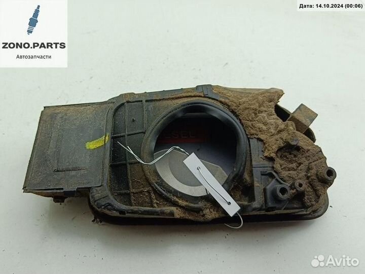 Лючок бака 8200100985 на Renault Espace IV (2002-2014)