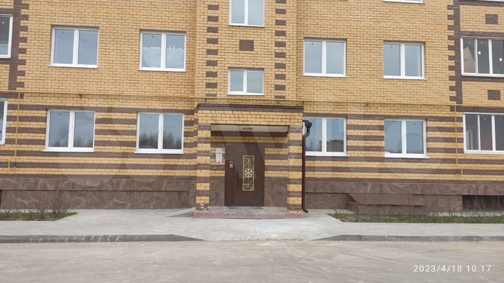 2-к. квартира, 52 м², 3/3 эт.