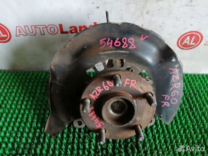 Ступица передняя правая Toyota Noah AZR60