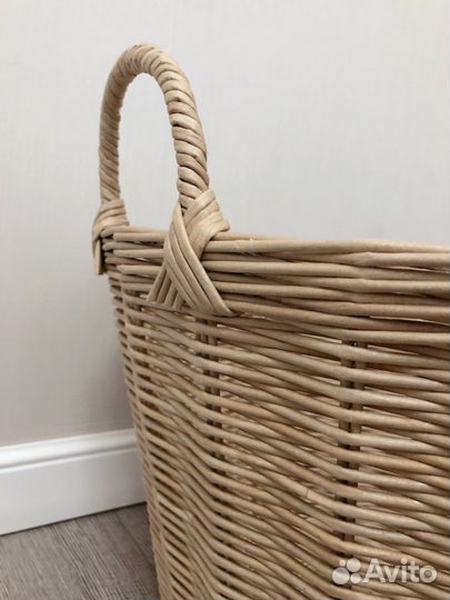 Корзина плетеная с ручками