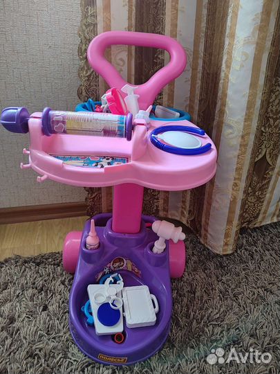 Набор доктора с тележкой